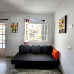 Laika Los Cristianos (Tenerife)